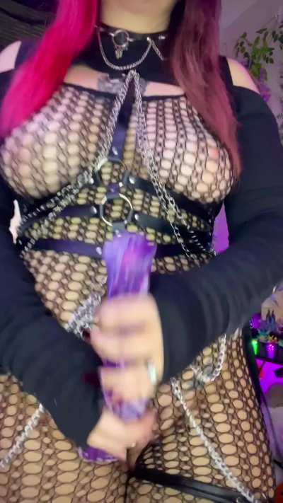 Why aren&rsquo;t you on your knees sweetie? Here let me help you