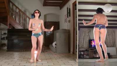 You don't need big boobs to make them bounce when dancing on a disco song