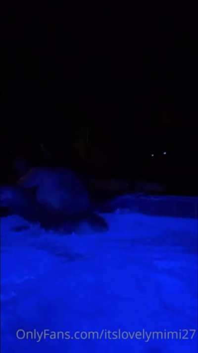 Lovely Mimi Riding Dick in A Jacuzzi 🍑