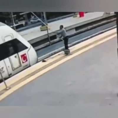 worker touches high voltage wire while cleaning the train
