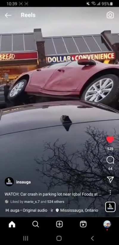 [InSauga] Car crash in parking lot near Iqbal Foods at Erin Mills &amp;amp; Folkway in Mississauga