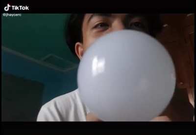 That is one pretty impressive balloon.