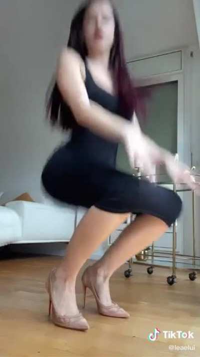 Use imagination ( usa tu imaginaci&oacute;n que hago eso en tu cara) 🤤