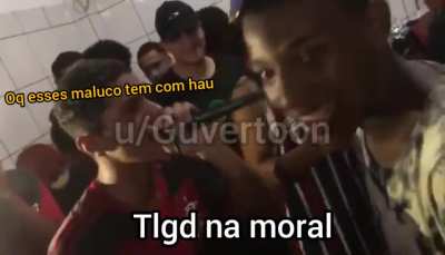 Contexto do v&iacute;deo: essa "batalha" de rima aconteceu perto da onde eu moro, teve divulga&ccedil;&atilde;o e at&eacute; taxa de entrada (foi dentro de uma igreja cat&oacute;licakkk) com rimas terr&iacute;veis que n&atilde;o rimavam porra nenhuma, no final das contas eu perdi meu tempo e perdi dinhe