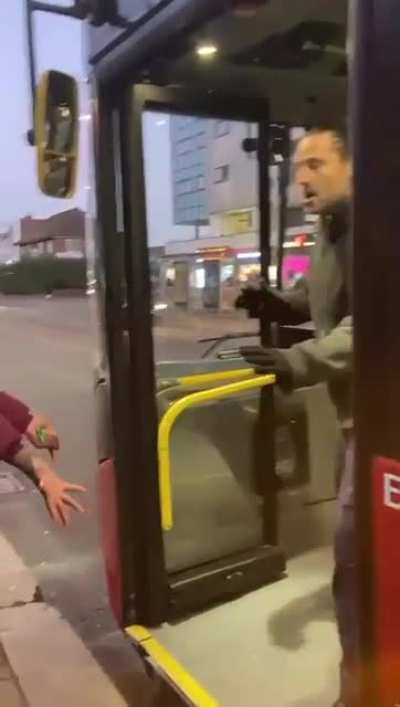 Bus driver fights off girl