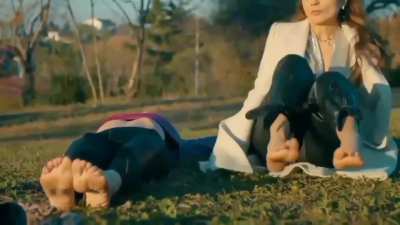 Damla S&ouml;nmez - Hazal Subaşı