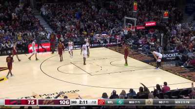 [Highlight] Tacko Fall Grabs 3 Rebounds in 20 Seconds, Crowd Hyped