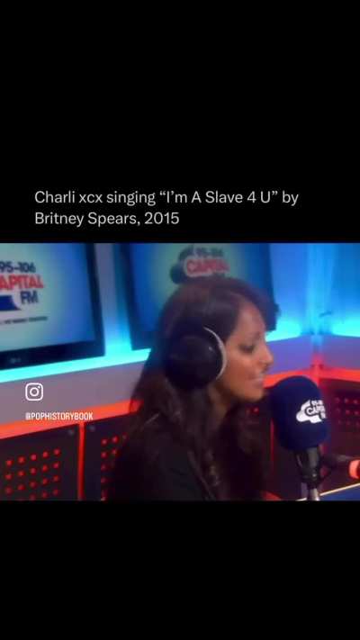 Charli xcx singing &lsquo;I&rsquo;m A Slave 4 U&rsquo; by Britney Spears in 2015