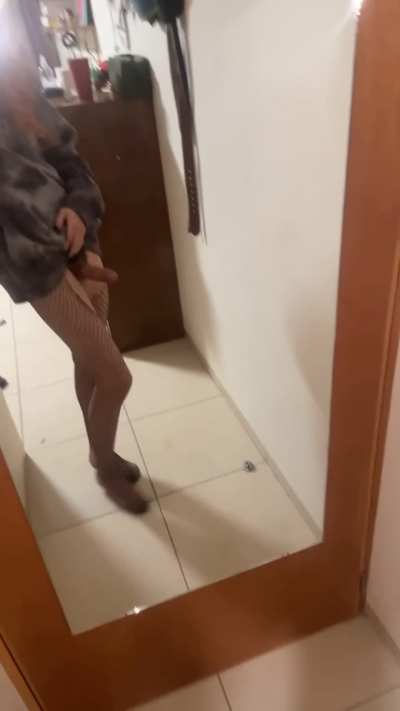 I get so horny when I&rsquo;m in fishnets