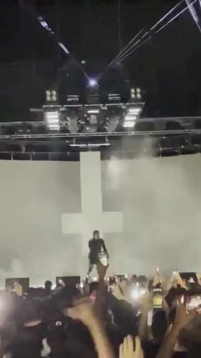 Mans performance got me bricked up.