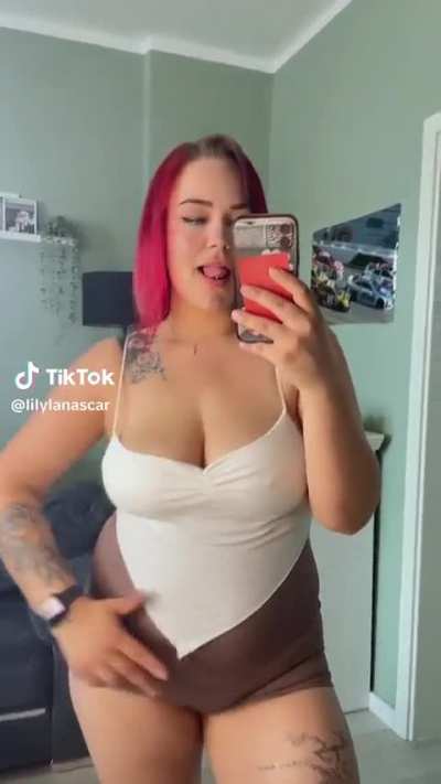 @lilylanascar