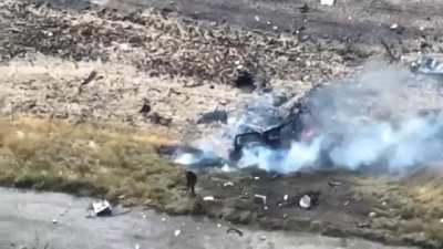 Ua pov/Ru pov?: Alleged UAF patrol vehicle hit by their own mine, 2 soldiers survived the explosion