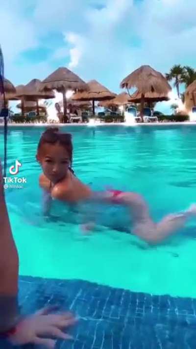 2 hot Asian BFF in a pool