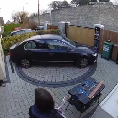 Driveway turntable