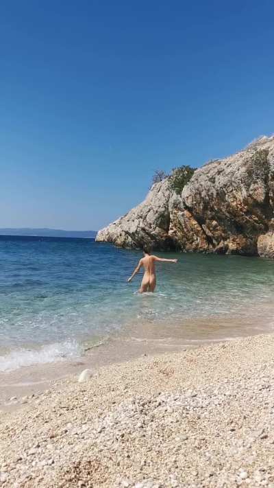 Good vibes on the beach, did it cheer you up?