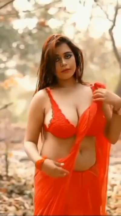 Sexy in saree &eth;&yen;&eth;&yen;