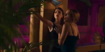 Anna Kendrick and Brittany Snow in Pitch Perfect 2