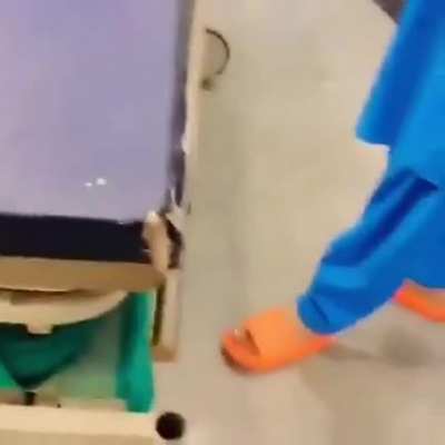 Hospital kalesh (headphones)