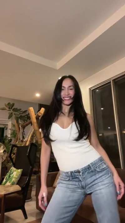 Ina Raymundo