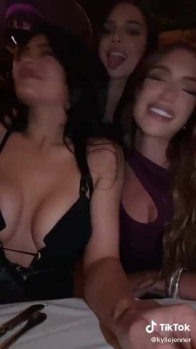 ayo👀