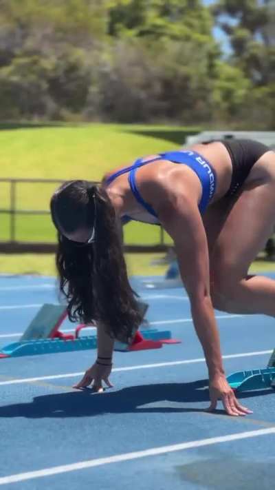 @sarahschwarzz 