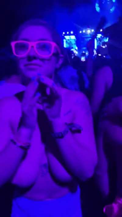 I love these glasses!!