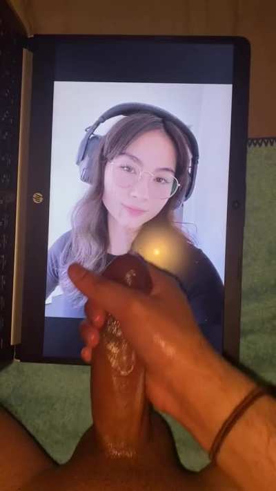 Unloading my cum on Kyedae&rsquo;s pretty face🍆💦