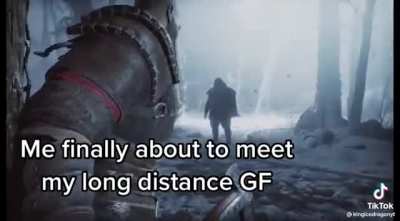 Finally meeting my girlfriend for the first time