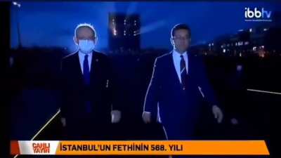 POV: Sarayda otururken sana doğru gelen 2 kşi g&ouml;r&uuml;rs&uuml;n