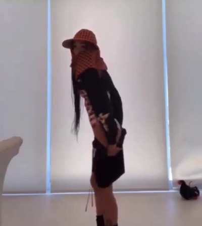 rare coi twerk vid🫡