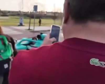 El carrito que le hicieron manejar a Colapinto para la publicidad de Actron
