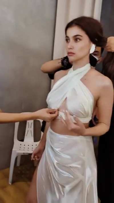 Anne Curtis