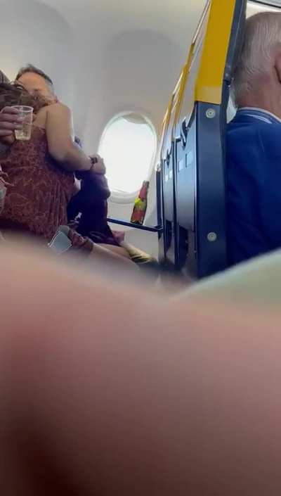 Airplane Blowjob&hellip;nobody&rsquo;s going to notice