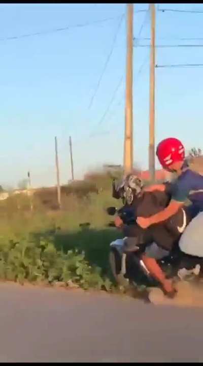 A pergunta &eacute;, ser&aacute; que tava como moto Uber ou 99?