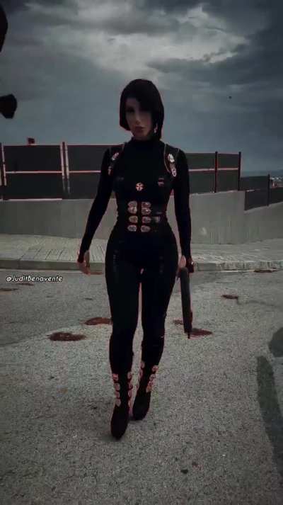 Alice activada ☣️ &iquest;Os gustar&iacute;a ver m&aacute;s del cosplay!?