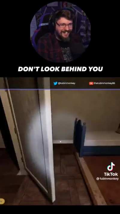 the way he reacted tho😂😂