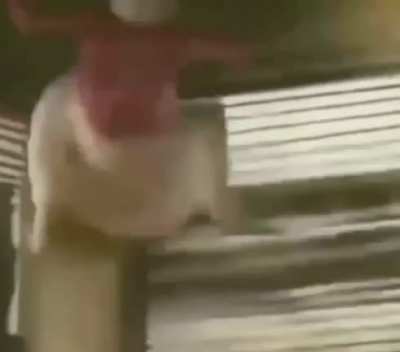 HUEstation - Video #9263