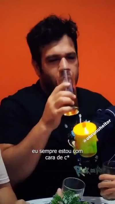 😐