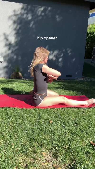 Morning stretch - TikTok - 01/13/26