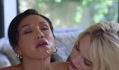 Kenna &amp;amp; Vicki&rsquo;s long and sexy cumswap session