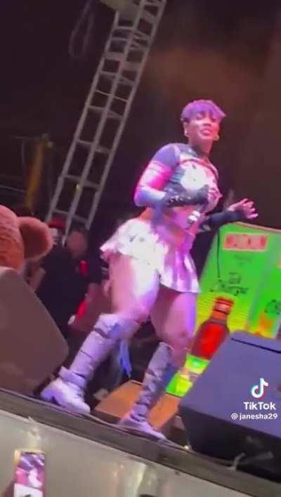 💕