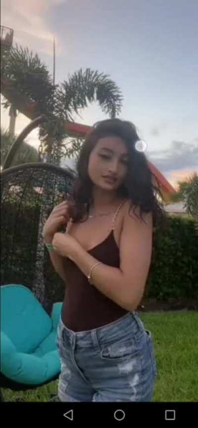 oops little nipslip