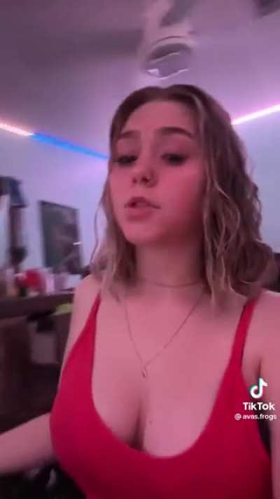 She definitely a thot
