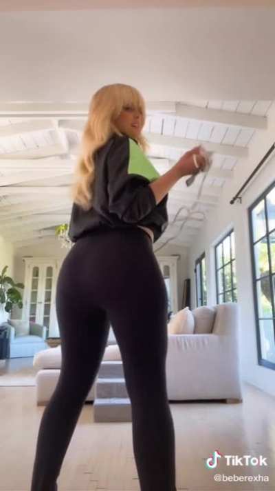 Bebe Rexha booty