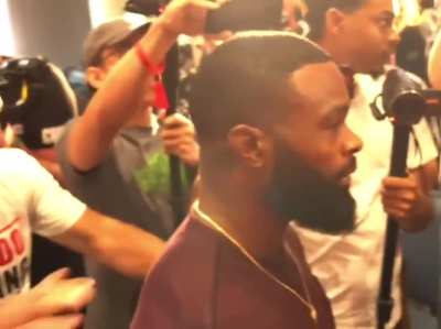 Woodley holding it down for his family: &ldquo;F**k the bag, that&rsquo;s my f***ing mother, n****s will die in this b****&rdquo;