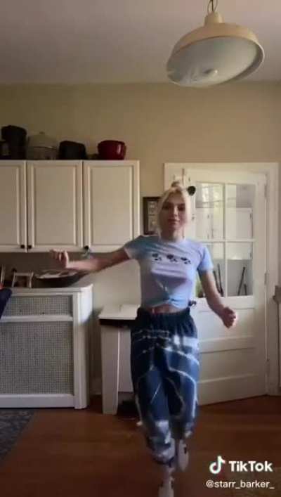 Pls help me find that song🤌
