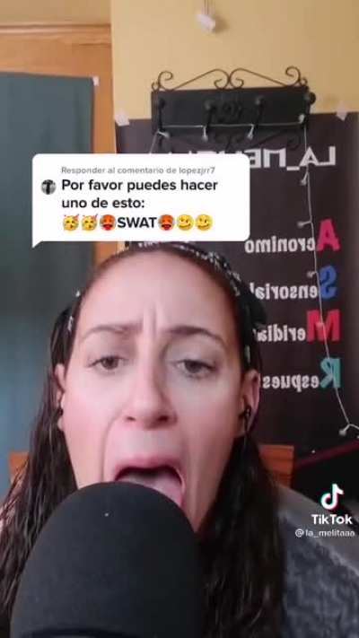 POV: estas hablando con una puta en el bloque del dimitri