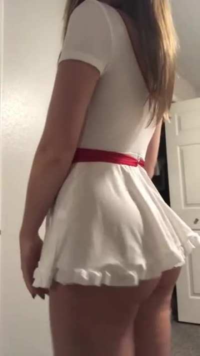 This should be standard nurse uniform don&rsquo;t you agree? 😉
