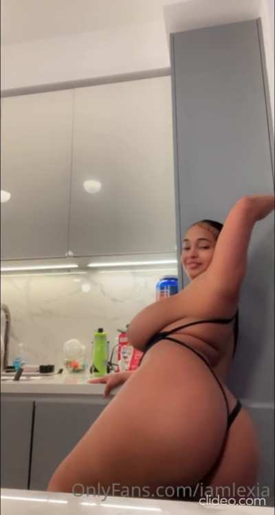 🍑🍒