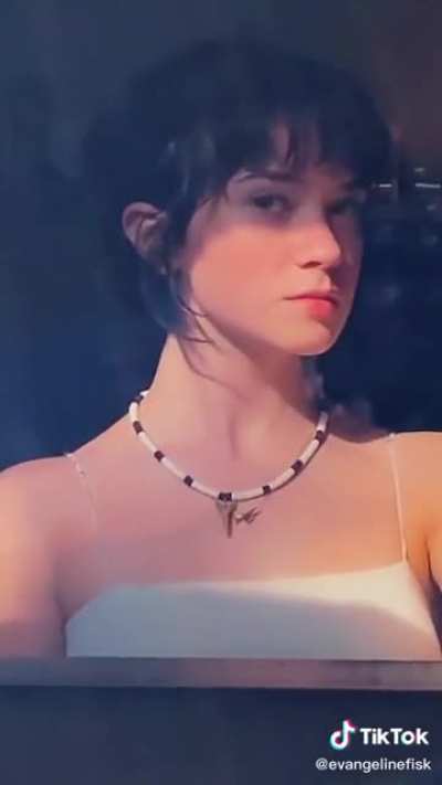 👀